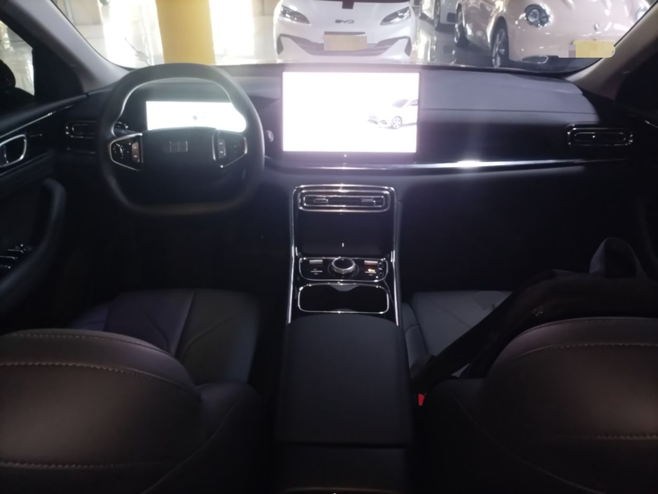 Geely Galaxy Stellar 6 2026 Model 125km Long-range Edition — снимка 12