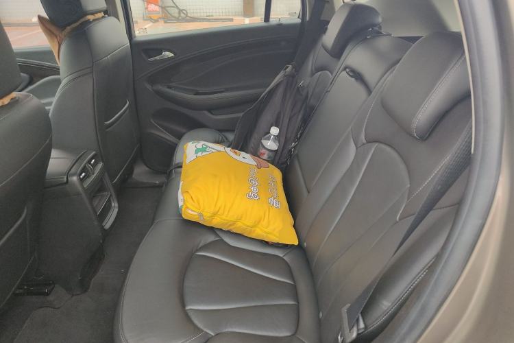 Used Buick Envision 2018 20T Two-Wheel-Drive Elite Model Left Rear Seat