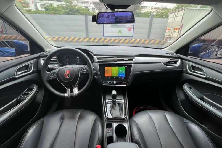 Used Roewe i5 2019 GL 20T Automatic 4G Connected & Ultra-Cool Play Edition