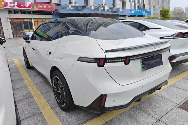 Used Lynk & Co 07 2024 EM-P 126 Long-Range Pro Exterior 2