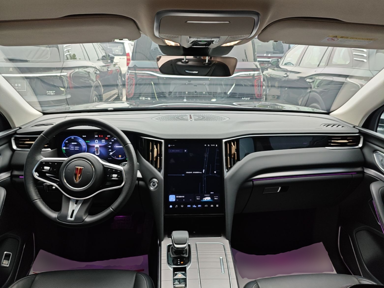 Hongqi HS7 PHEV 2024 2.0T PHEV Four-Wheel Drive Flagship Edition 7 Seats — снимка 17