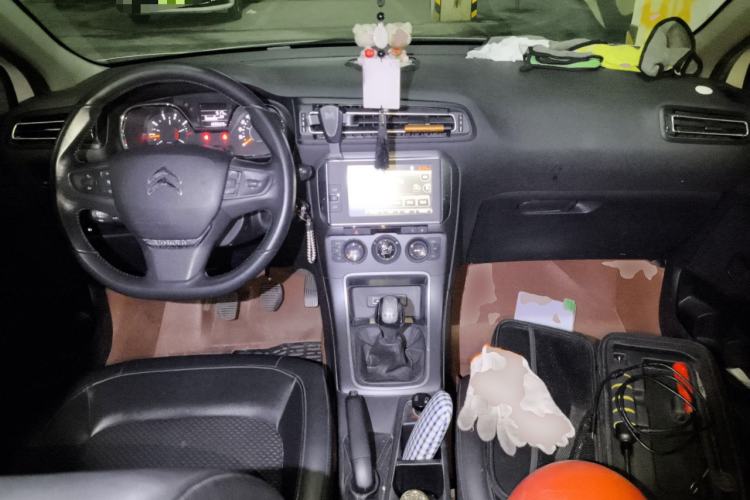 Used Citroen C4 Sega 2016 1.6L Manual Luxury Model
