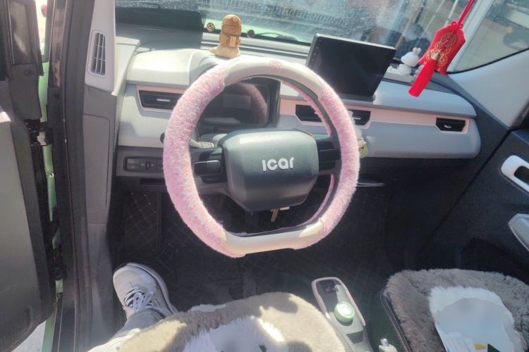Used Chery QQ Ice Cream 2022 120km Milkshake Phosphate Lithium-Iron Steering Wheel