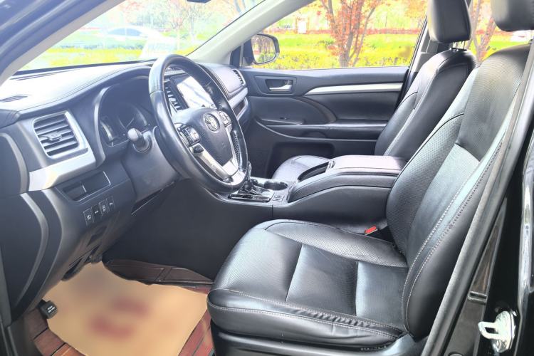 Used Toyota Highlander 2018 2.0T Four-Wheel Drive Luxury Edition 7 Seats China V Emission Standard Exterior 6