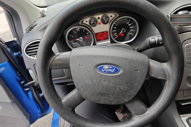 Used Ford Focus 2012 Hatchback Classic 1.8L Automatic Base Model

