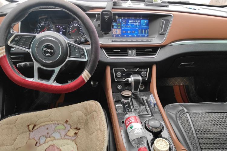 Used Zotye T600 Coupe 2017 1.5T Automatic Luxury Model Center Console