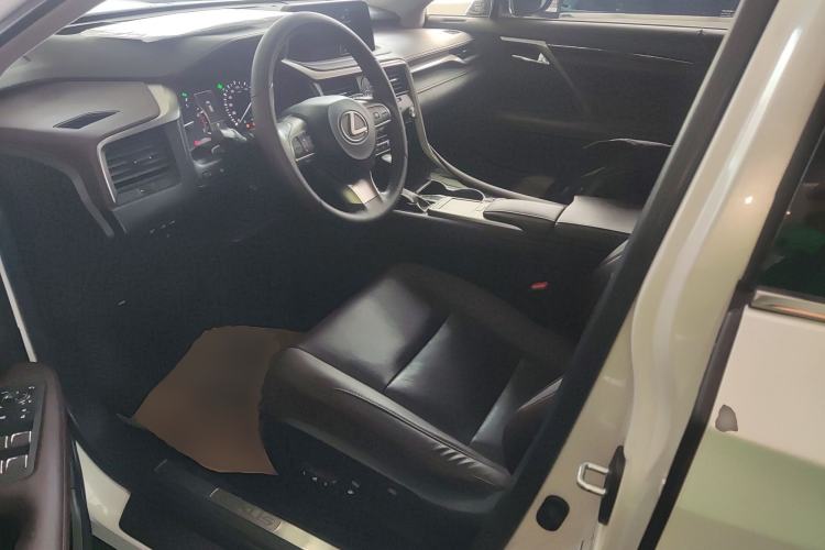 Used Lexus RX 2020 Facelifted 300 4x4 Elegant Edition Driver Seat