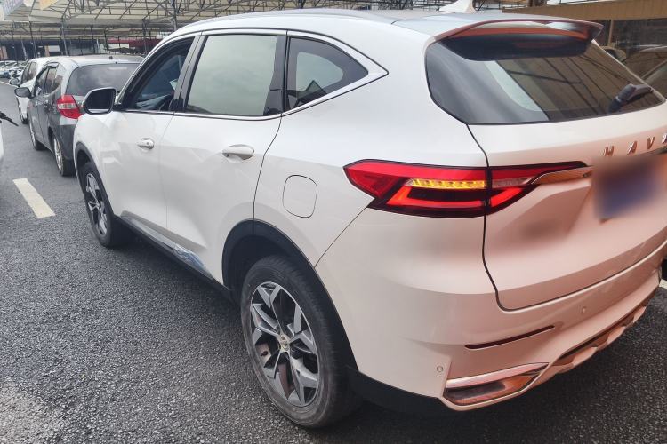 Used Haval F7 2020 2.0T Two-Wheel Drive i-Active Exterior 2
