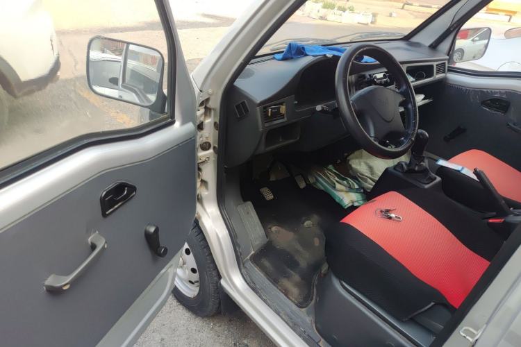 Used Wuling Zhiguang Small Truck 2020 1.2L Single Cab Driver Seat