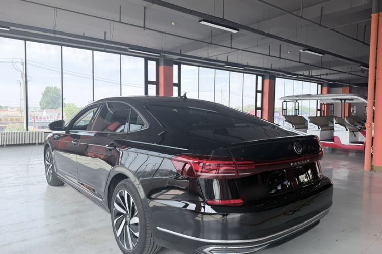 Used Volkswagen Passat 2025 Premium Version 380TSI Dragon Edition
