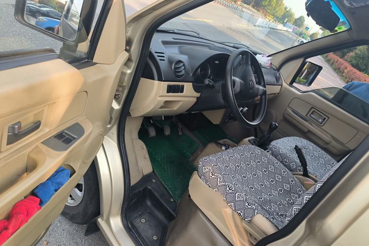 Used Dongfeng Xiaokang C37 2012 1.4L Standard Edition DK13-06
