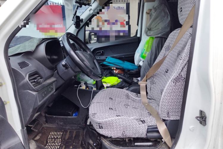 Used CHANGAN KAICHENG Ruixing EM80 2024 Comfort-Style 6-Seater 41.86 kWh Left Front Seat