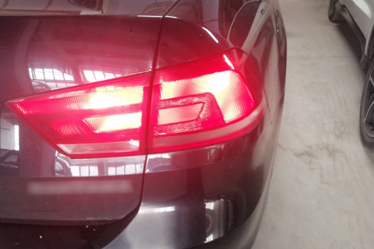 Used Volkswagen Santana 2015 1.4L Manual Fashion Edition Right Rear Taillight