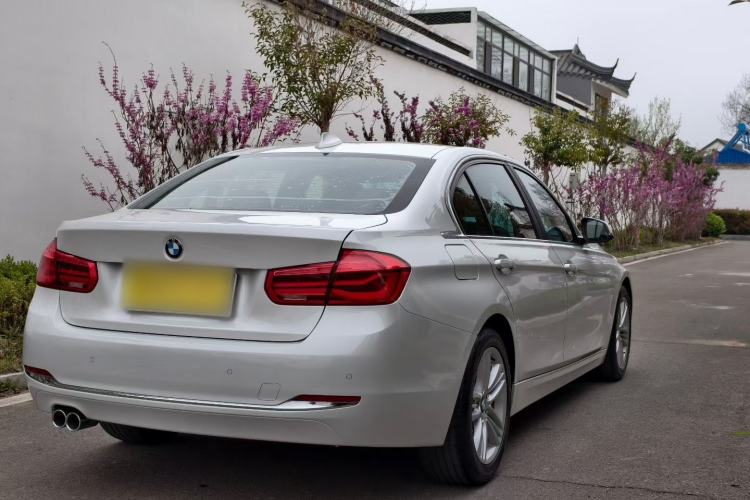 Used BMW 3 Series 2017 320Li Fashion Model

