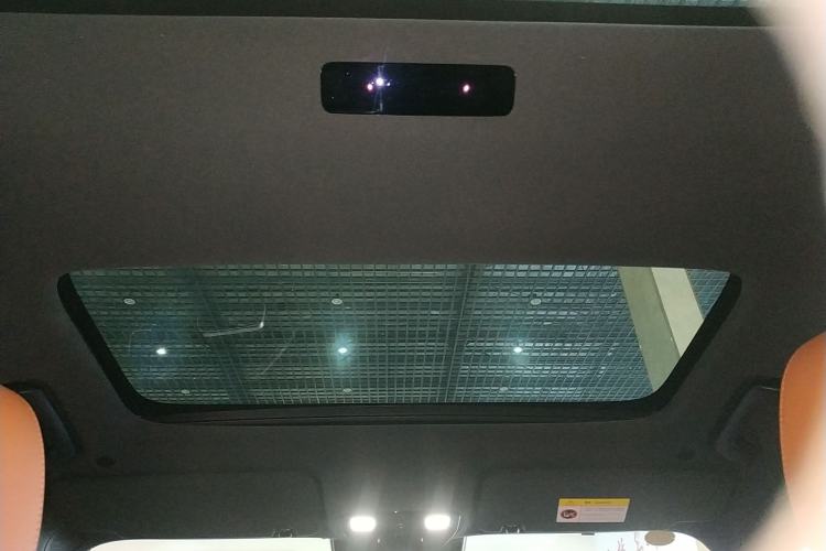 Used Li Auto L8 2023 Pro Model
