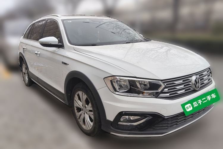 Used Volkswagen C-TREK 2018 1.5L Automatic Comfort Model Front Right 45 Deg