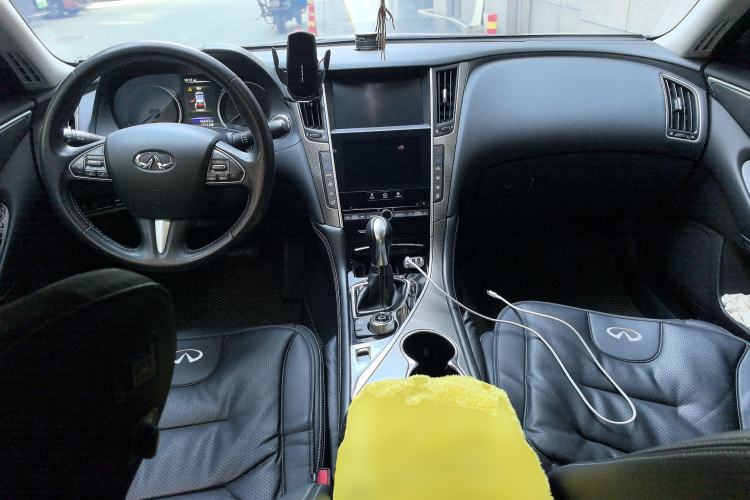 Used Infiniti Q50L 2016 2.0T Enjoyment Edition
