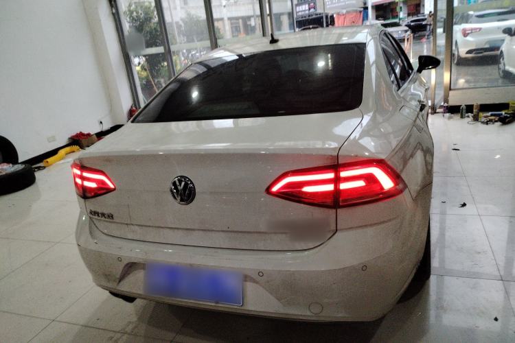 Used Volkswagen Lamando 2018 280TSI DSG Comfort Edition
