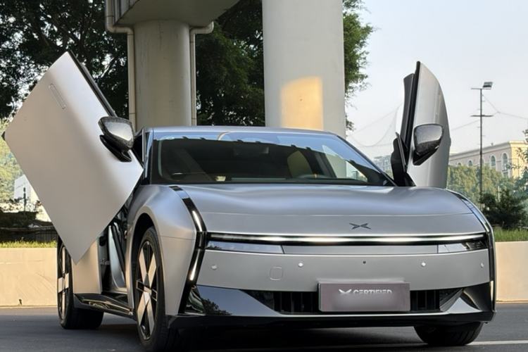 Used XPeng P7 2025 Model—750 All-Wheel-Drive Pengyi Ultra Exterior 1