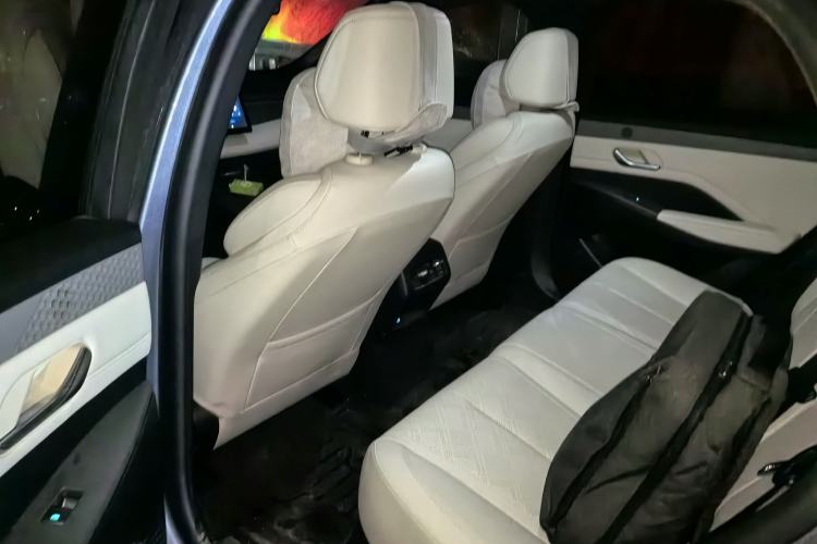 Used BYD Qin PLUS 2025 DM-i Smart Drive 55KM Leading Model Audio And AC Panel