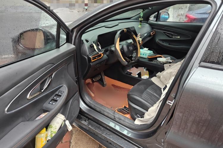 Used CHANGAN UNI-T 2022 1.5T Sport Edition Flagship Version Driver Seat