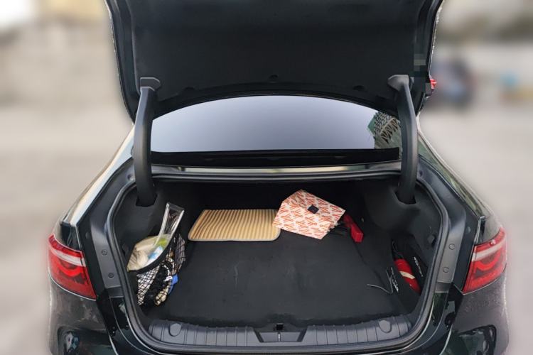 Used Jaguar XFL 2021 XFL 2.0T P300 All-Wheel-Drive Flagship Sport Edition Trunk