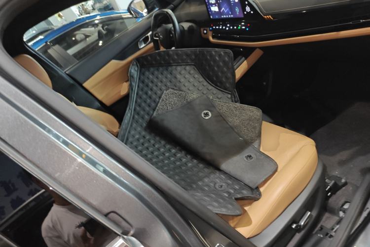 Used CHANGAN UNI-K 2021 2.0T Excellence Edition Right Front Seat