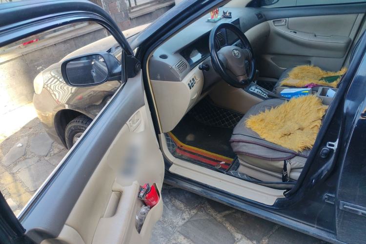 Used Toyota Corolla EX 2011 1.6L Automatic Luxury Edition