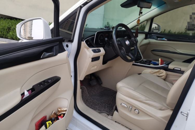 Used Buick GL8 2022 ES Landtrek 653T Luxury Edition Driver Seat