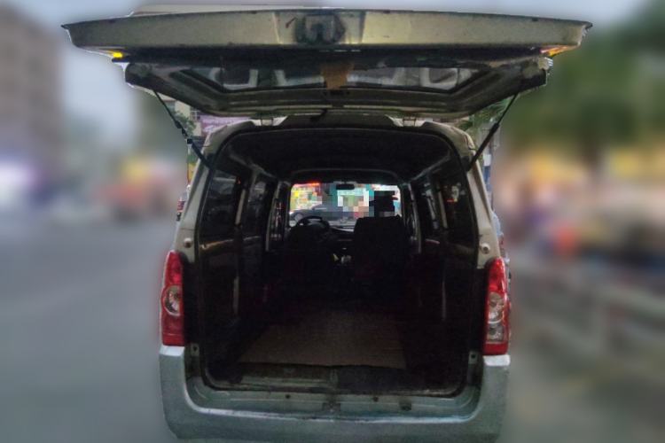 Used Wuling Rongguang 2011 1.2L Base Version Trunk