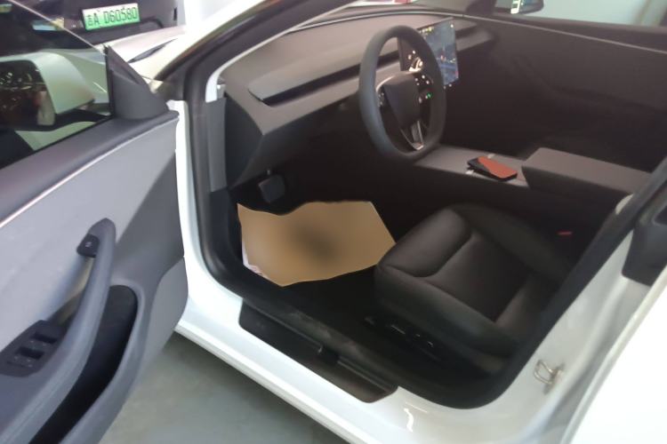 Used Tesla Model 3 2023 Rear-Wheel-Drive Version
