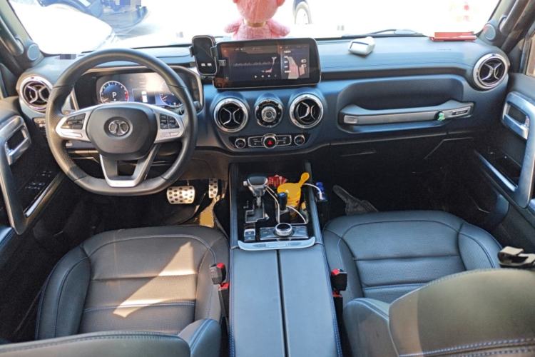 Used BAIC Off-Road BJ40 2019 PLUS 2.3T Automatic Four-Wheel Drive Premium Edition China VI Center Console
