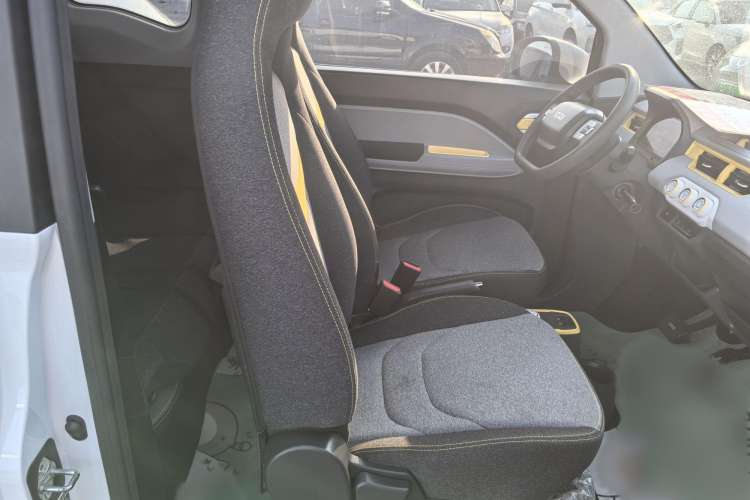 Used Chery New Energy QQ Ice Cream 2022 170km Sundae Phosphate Lithium-Ion