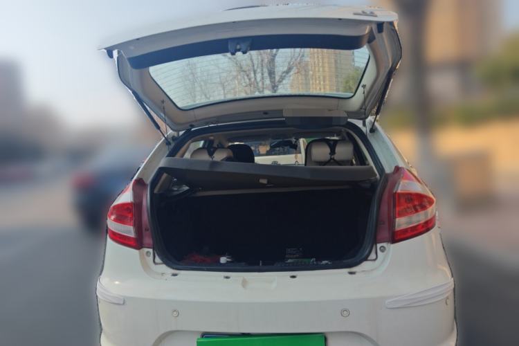 Used Chery Fengyun 2 2015 1.5L Manual New Edition Trunk