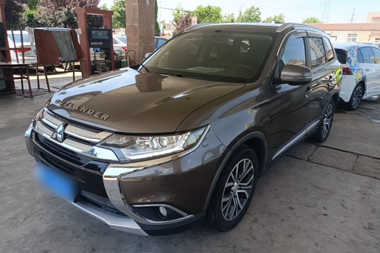 Used Mitsubishi Outlander 2017 2.0L Two-Wheel Drive Glory Edition 5 Seats Guazi used car, China used car export, Used car for sale, Used  cars, Cheapest cars for sale
