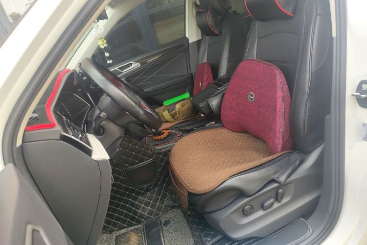 Used Volkswagen Tiguan L 2023 Revised Version 330TSI Automatic Two-Wheel Drive Smart Enjoyment Edition Left Front Seat