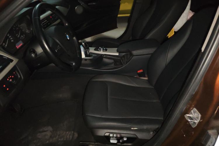 Used BMW 3 Series 2016 320i Fashion Model
