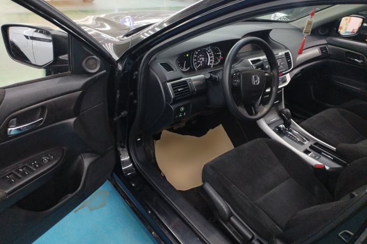 Used Honda Accord 2014 2.0L LX Comfort Edition Driver Seat