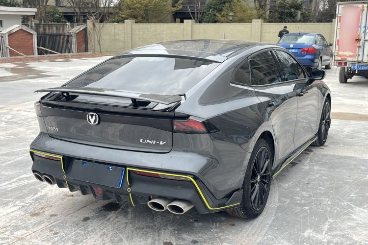 Used CHANGAN UNI-V 2022 1.5T Sport Edition
