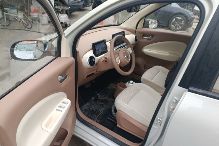 Used Wuling Hongguang MINIEV 2025 Four-Door Version Premium Edition Driver Seat