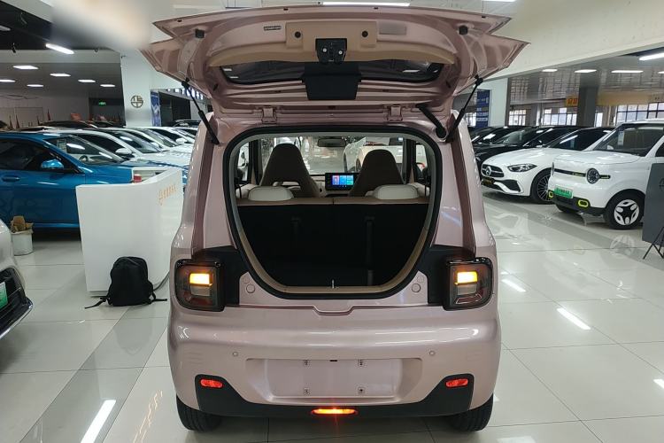 Used Geely Galaxy Panda 2023 Panda Mini 200km Endurance Bear Trunk