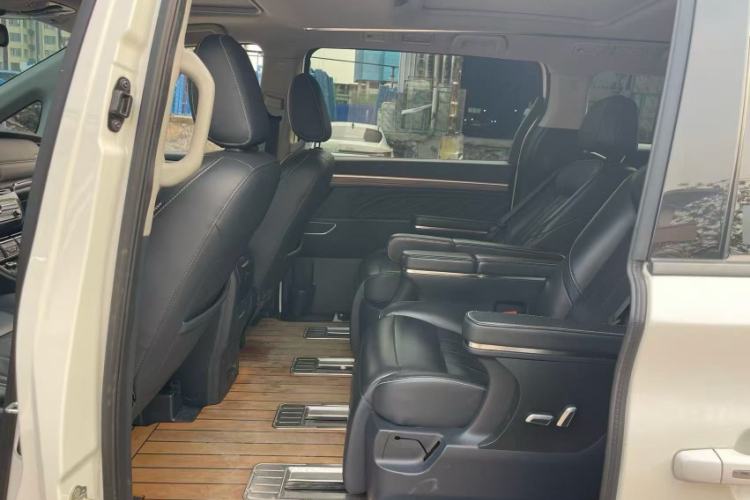 Used GAC Trumpchi M8 2020 Flagship Model 390T Prestige Edition Interior 3