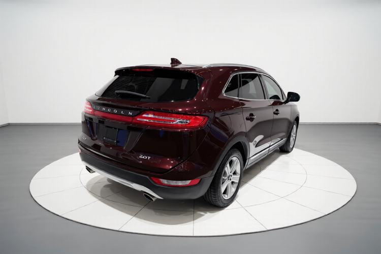 Used Lincoln MKC 2017 2.0T Two-Wheel Drive Deluxe Edition