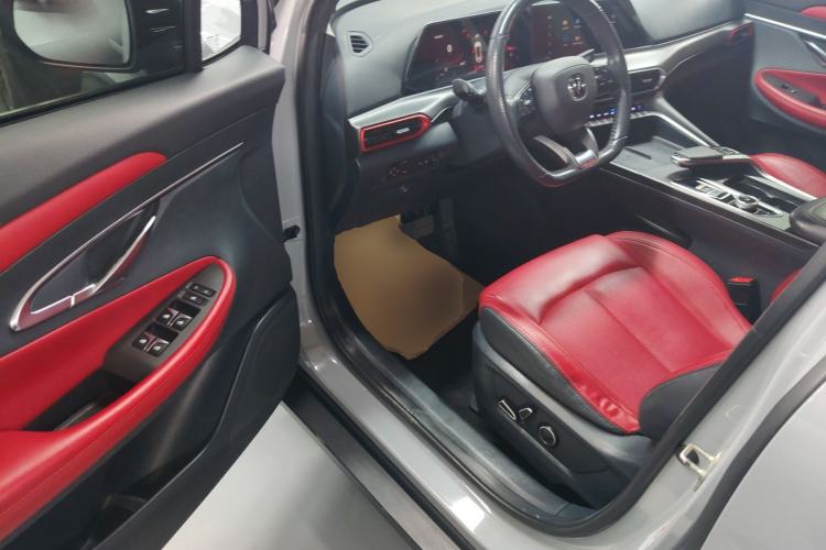 Used CHANGAN UNI-T 2020 1.5T Flagship Version
