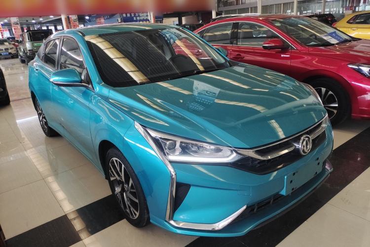 Used Dongfeng Aeolus Yixuan 2020 230T Automatic Advanced Edition Front Right 45 Deg