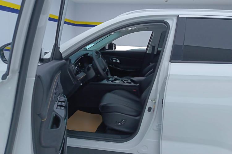 Used Oshan X7 PLUS 2023 Enjoy Edition 1.5T Automatic Pilot Model 7 Seats