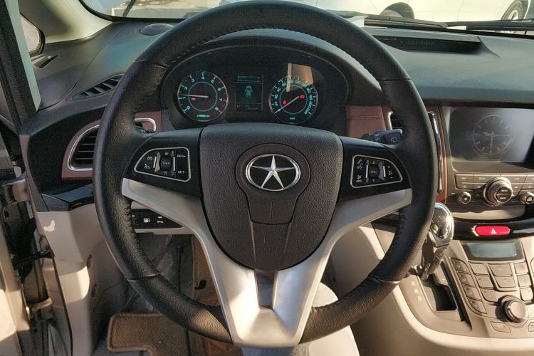 Used JAC Refine M5 2016 2.0T Gasoline Automatic Business Edition