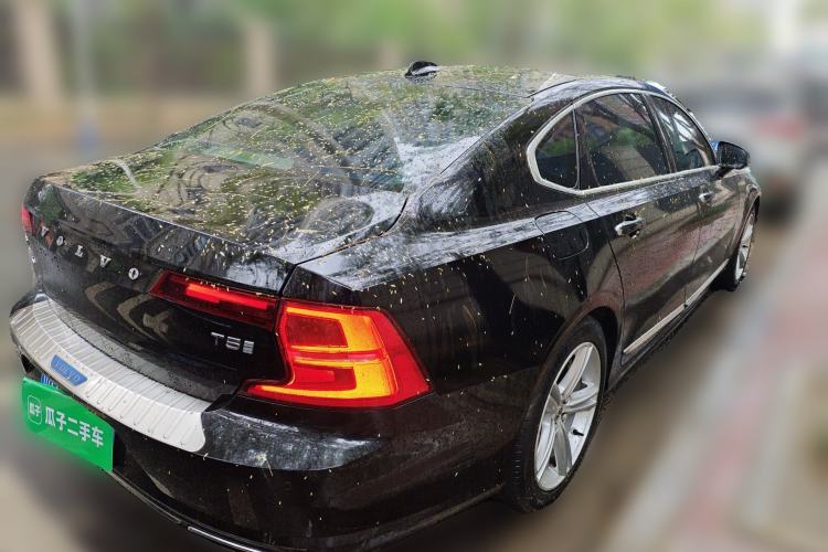 Used Volvo S90 2019 T5 Zhiyi Edition Rear Right 45 Deg