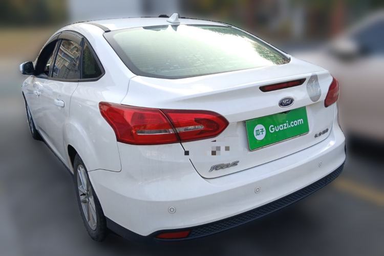 Used Ford Focus 2018 Sedan Classic 1.6L Automatic Trendy SmartDrive Edition
