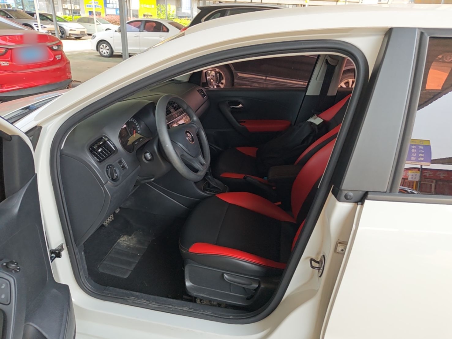 Interior delantero